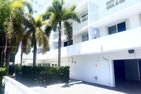 Copropriété à vendre à Miami Beach, Floride: 1 chambre, 65.03 m2 № 1968728 - photo 4