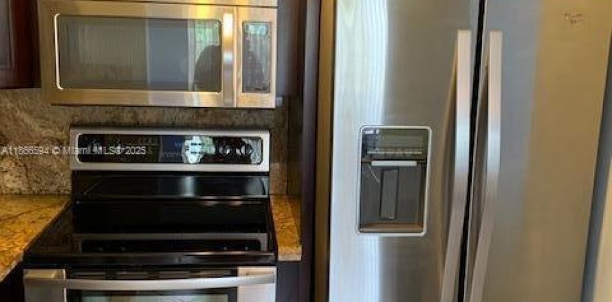 Кондоминиум с 1 спальней в Уэст-Палм-Бич, Флорида № 1925613