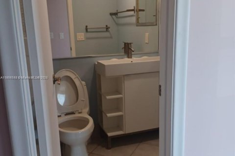 Снять в аренду кондоминиум в Уэст-Палм-Бич, Флорида 1 спальня, 63.55м2, № 1925613 - фото 6