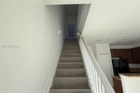 Townhouse in Pembroke Pines, Florida 2 bedrooms, 127.09 sq.m. № 2038514 - photo 23