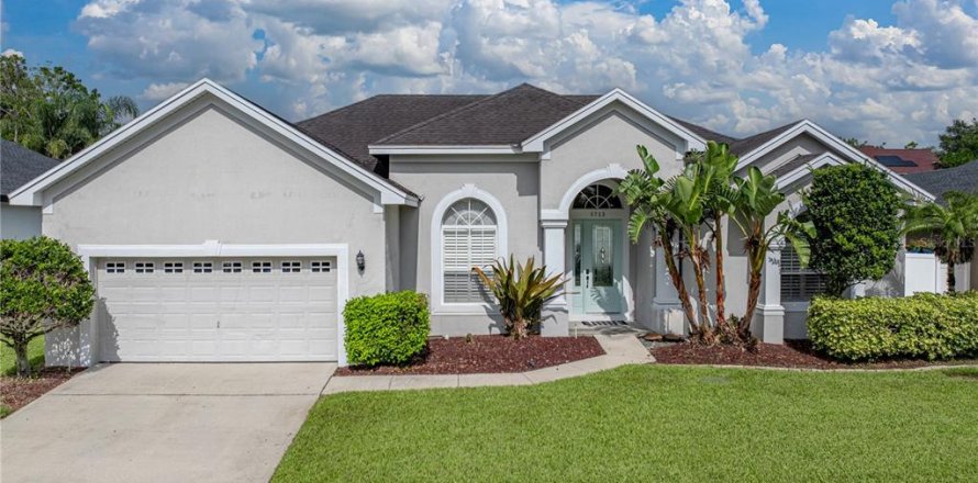 House in Lakeland, Florida 4 bedrooms, 218.23 sq.m. № 1840373