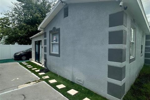 Villa ou maison à vendre à Tampa, Floride: 3 chambres, 99.68 m2 № 1901864 - photo 30