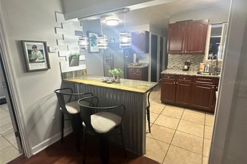 Villa ou maison à vendre à Tampa, Floride: 3 chambres, 99.68 m2 № 1901864 - photo 8