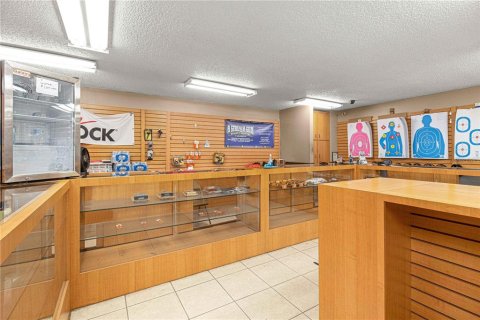 Commercial property in Ocala, Florida 1735.41 sq.m. № 454441 - photo 9