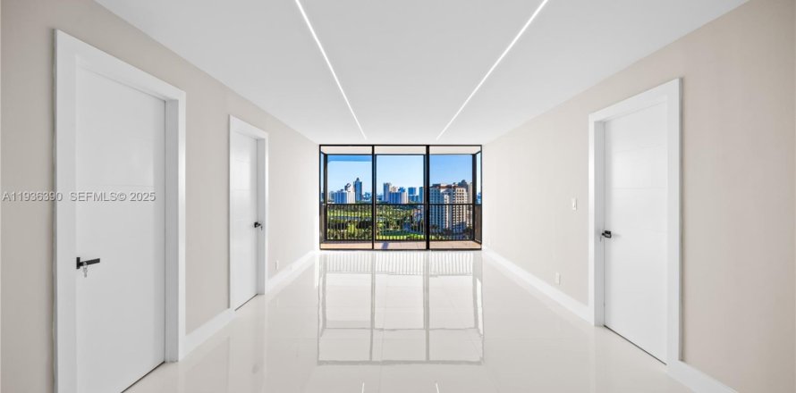 Condominio en Aventura, Florida, 2 dormitorios № 1994499