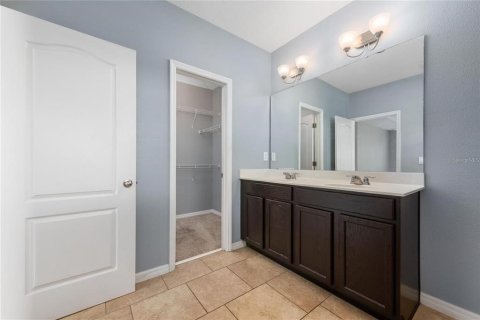 Townhouse in Orlando, Florida 3 bedrooms, 157.84 sq.m. № 2123584 - photo 23