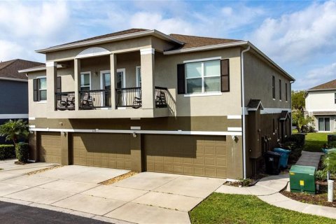 Townhouse in Orlando, Florida 3 bedrooms, 157.84 sq.m. № 2123584 - photo 2