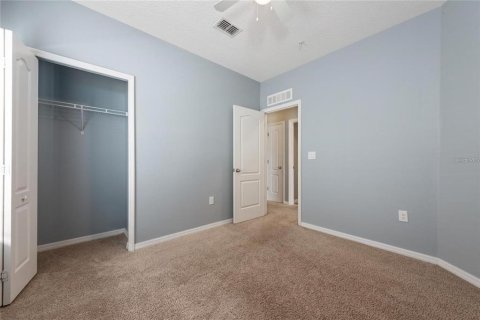 Townhouse in Orlando, Florida 3 bedrooms, 157.84 sq.m. № 2123584 - photo 18