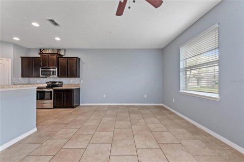Townhouse in Orlando, Florida 3 bedrooms, 157.84 sq.m. № 2123584 - photo 8