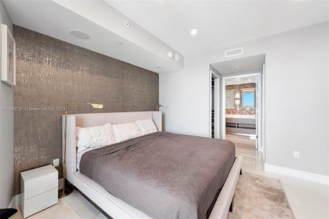 Condo in Miami, Florida, 2 bedrooms № 1934539 - photo 15