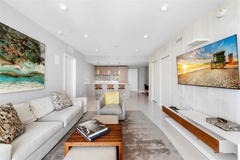 Condo in Miami, Florida, 2 bedrooms № 1934539 - photo 6