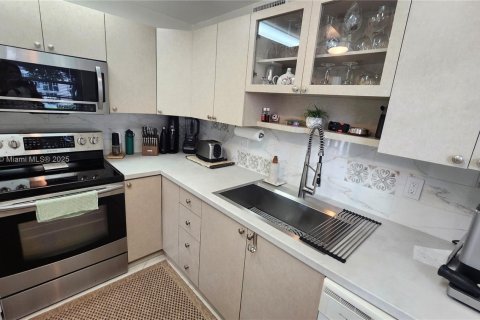 Copropriété à vendre à Deerfield Beach, Floride: 2 chambres, 92.9 m2 № 1924355 - photo 7