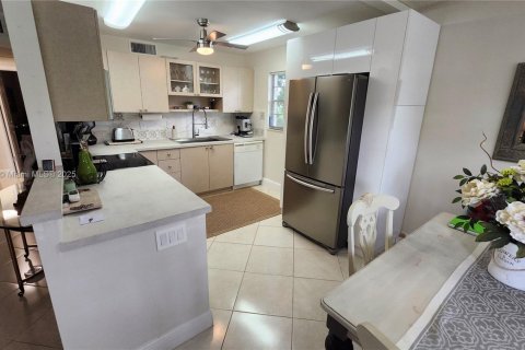 Copropriété à vendre à Deerfield Beach, Floride: 2 chambres, 92.9 m2 № 1924355 - photo 6