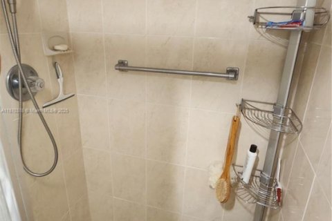 Copropriété à vendre à Deerfield Beach, Floride: 2 chambres, 92.9 m2 № 1924355 - photo 18