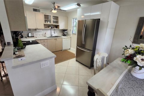 Copropriété à vendre à Deerfield Beach, Floride: 2 chambres, 92.9 m2 № 1924355 - photo 5