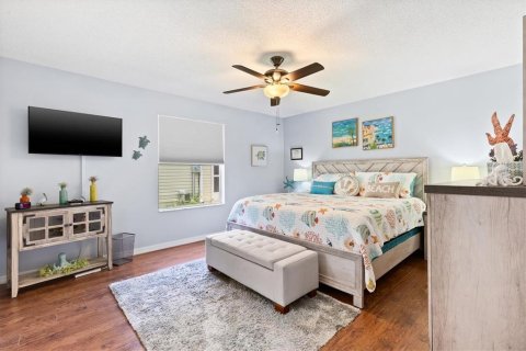 House in The Villages, Florida 2 bedrooms, 128.48 sq.m. № 1744577 - photo 16