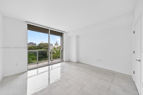 Condominio en alquiler en Miami, Florida, 2 dormitorios, 102.19 m2 № 2011796 - foto 23