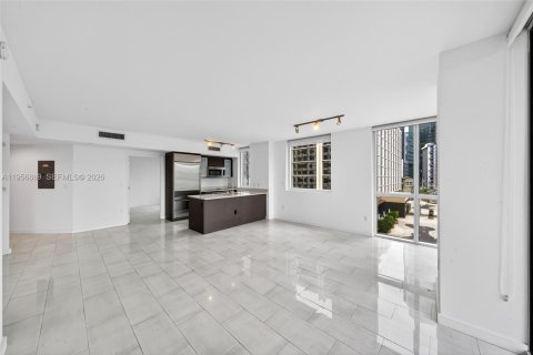 Condominio en alquiler en Miami, Florida, 2 dormitorios, 102.19 m2 № 2011796 - foto 9
