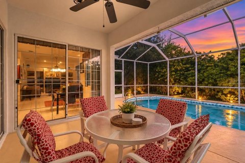 Villa ou maison à vendre à Port Charlotte, Floride: 3 chambres, 211.07 m2 № 2415090 - photo 2
