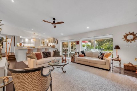 Villa ou maison à vendre à Dunedin, Floride: 4 chambres, 307.41 m2 № 2430893 - photo 16