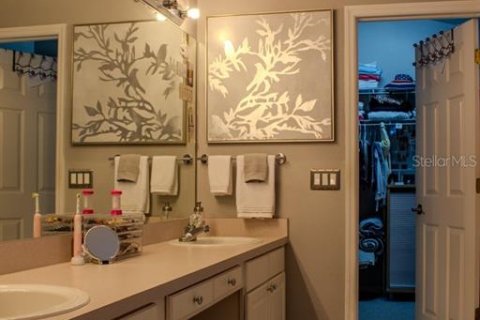 Casa en venta en Lutz, Florida, 4 dormitorios, 195.09 m2 № 1618021 - foto 18