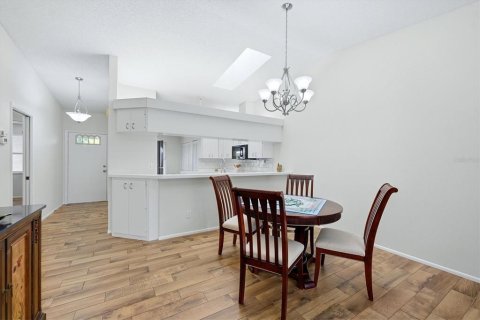 Condo in Bradenton, Florida, 2 bedrooms  № 2379602 - photo 9