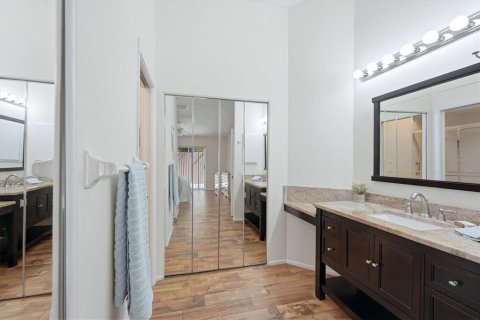 Condo in Bradenton, Florida, 2 bedrooms  № 2379602 - photo 16