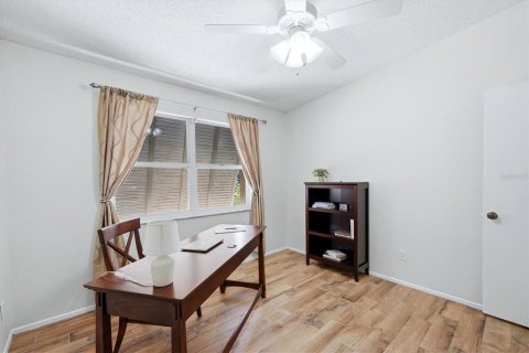 Condo in Bradenton, Florida, 2 bedrooms  № 2379602 - photo 18
