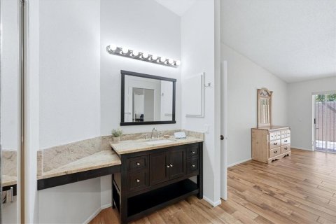 Condo in Bradenton, Florida, 2 bedrooms  № 2379602 - photo 15