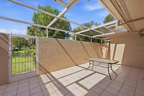 Condo in Bradenton, Florida, 2 bedrooms  № 2379602 - photo 22