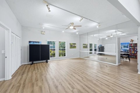 Condo in Bradenton, Florida, 2 bedrooms  № 2379602 - photo 29