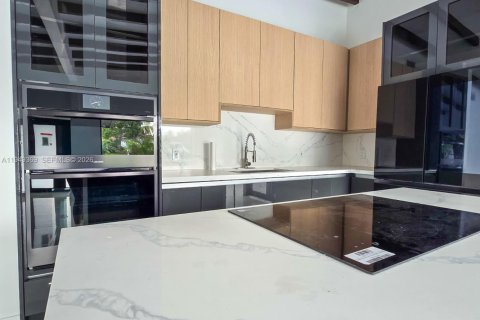 Купить виллу или дом в Майами, Флорида 4 спальни, 140.19м2, № 2007477 - фото 10