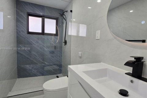 Villa ou maison à vendre à Miami, Floride: 4 chambres, 140.19 m2 № 2007477 - photo 7