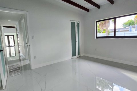 Купить виллу или дом в Майами, Флорида 4 спальни, 140.19м2, № 2007477 - фото 19