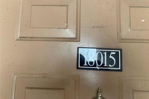Condo in Tampa, Florida, 1 bedroom  № 1910495 - photo 2