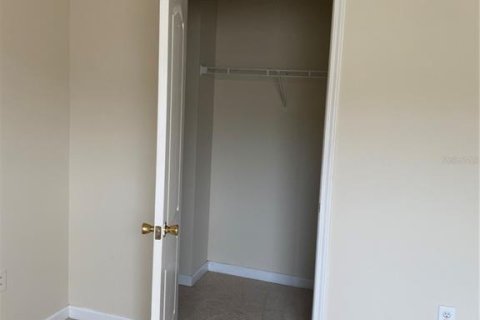 Condo in Tampa, Florida, 1 bedroom  № 1910495 - photo 9