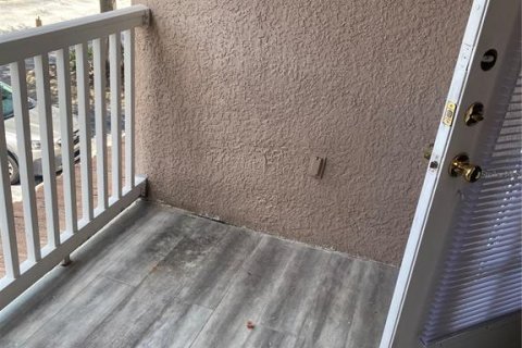 Condo in Tampa, Florida, 1 bedroom  № 1910495 - photo 14