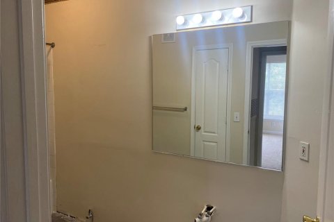 Condo in Tampa, Florida, 1 bedroom  № 1910495 - photo 10