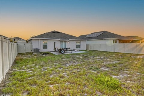 House in Davenport, Florida 3 bedrooms, 144.93 sq.m. № 2213788 - photo 19