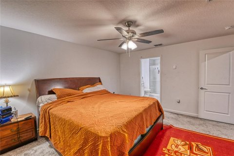 House in Davenport, Florida 3 bedrooms, 144.93 sq.m. № 2213788 - photo 11