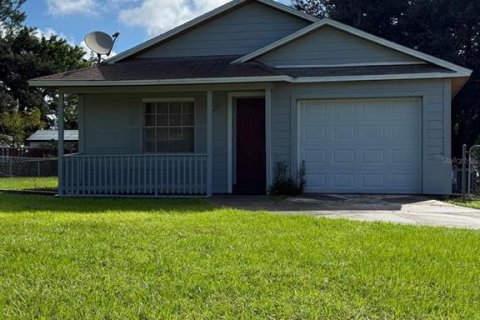 House in Orlando, Florida 3 bedrooms, 102.56 sq.m. № 2395993