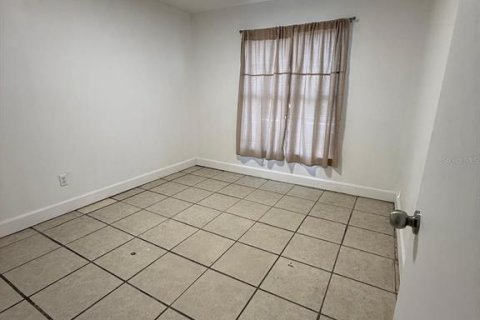 House in Orlando, Florida 3 bedrooms, 102.56 sq.m. № 2395993 - photo 7