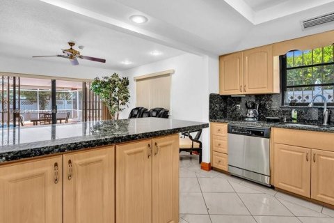 Casa en venta en Fort Lauderdale, Florida, 3 dormitorios, 197.88 m2 № 1966092 - foto 21