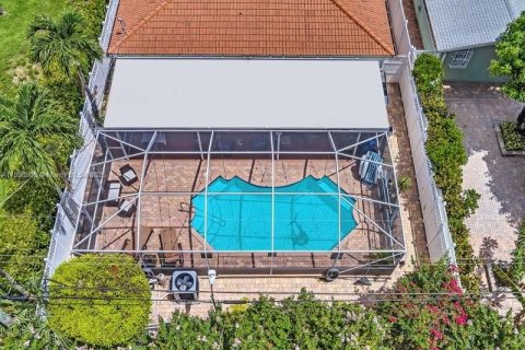 Casa en venta en Fort Lauderdale, Florida, 3 dormitorios, 197.88 m2 № 1966092 - foto 6