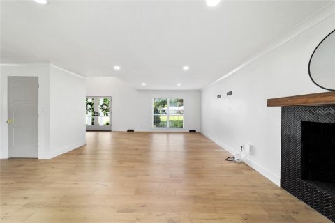 House in Ocala, Florida 3 bedrooms, 243.5 sq.m. № 2207668 - photo 15