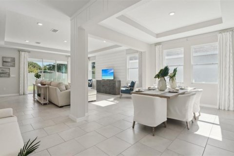 Casa en venta en Zephyrhills, Florida, 4 dormitorios, 259.57 m2 № 1905147 - foto 11