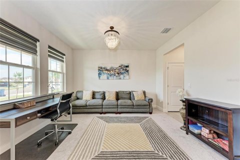 House in Lakewood Ranch, Florida 5 bedrooms, 335.84 sq.m. № 1608388 - photo 7
