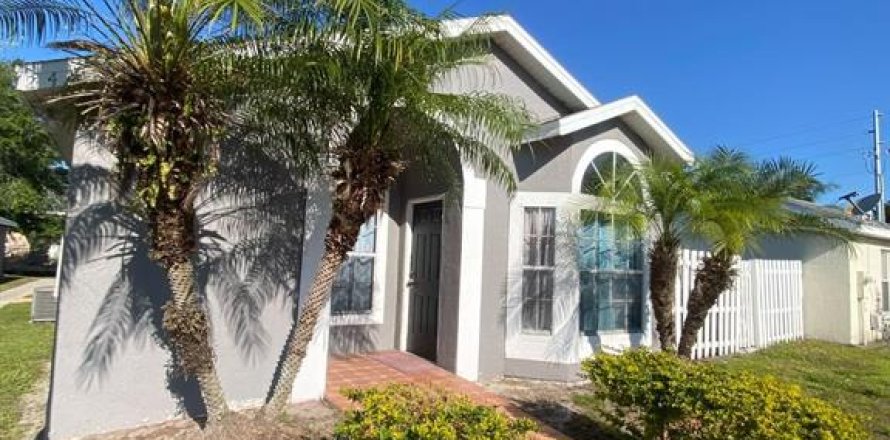 Casa en Kissimmee, Florida 3 dormitorios, 102.84 m2 № 1885167