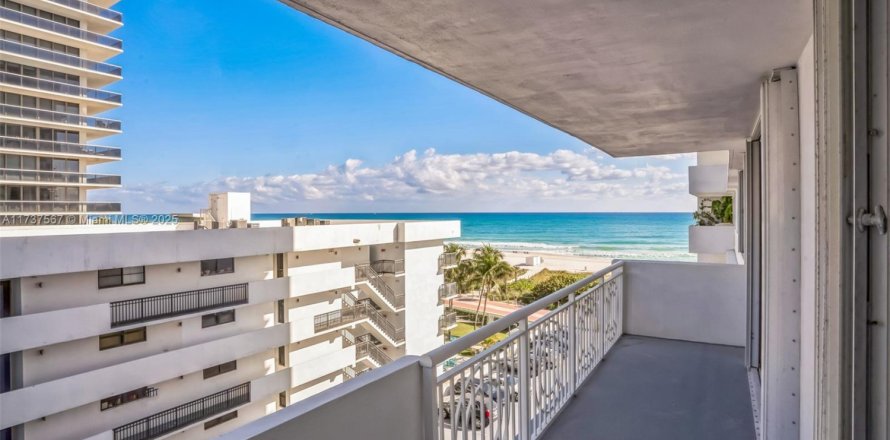 Condo à Miami Beach, Floride, 2 chambres № 1863410