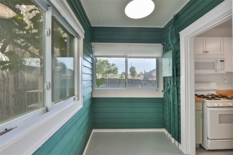 Villa ou maison à louer à Saint Petersburg, Floride: 2 chambres, 91.04 m2 № 2148562 - photo 14